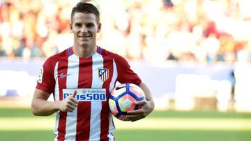 Gameiro, en su presentación en el Calderón.