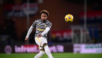 Juventus' US midfielder #16 Weston McKennie warms up before the Italian Serie A football match between Genoa and Juventus at the Luigi Ferraris stadium, on December 15, 2023. (Photo by Marco BERTORELLO / AFP)