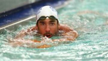 Phelps vuelve a saborear la victoria en los 100 mariposa