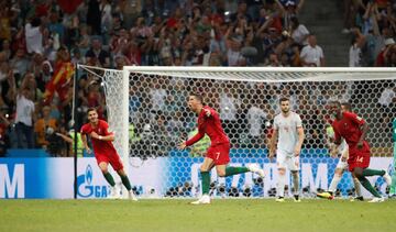 3-3. Cristiano Ronaldo celebró el gol del empate.