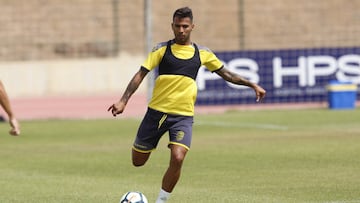 Jonathan Viera, entrenando con Las Palmas.