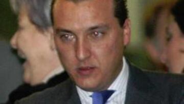 "Si nos mantenemos, Luis García tiene contrato"