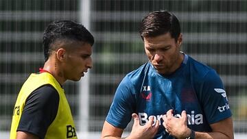 Gustavo Puerta en un entrenamiento de Bayer Leverkusen.