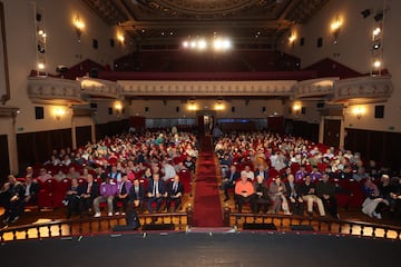 19/11/24 Reconocimiento a los 263 abonados más antiguos del Real Valladolid
ENTREGA INSIGNIAS