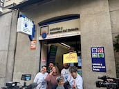 Lucia Pascual, lotera de Barquillo 10, segundo premio de Navidad: “La alegría de los ganadores lo compensa todo”