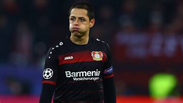 El técnico turco aseguró que no tiene problemas con el delantero mexicano, y que sus ausencias se deben a falta de forma por las lesiones que ha sufrido