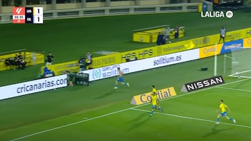 Cardona celebra el gol del triunfo de Las Palmas ante el Celta