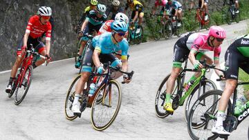 Miguel &Aacute;ngel L&oacute;pez durante una etapa del Giro de Italia