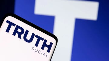 Truth Social, la red social de Donald Trump, creó una versión de su aplicación para Android, pero no está disponible para descargar en Google Play. ¿Por qué?