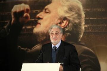 Plácido Domingo cantará en uno de los escenarios de sus sueños: el estadio del equipo de sus amores