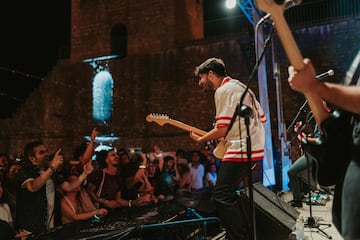 Antonio, cantante de Arde Bogotá, en el Ronda Cool Fest. 