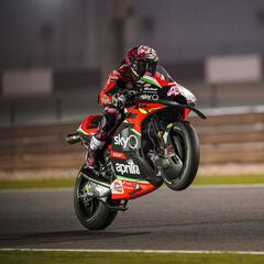 Aprilia, cerca de igualar el nivel de Ducati con su 'botón mágico'