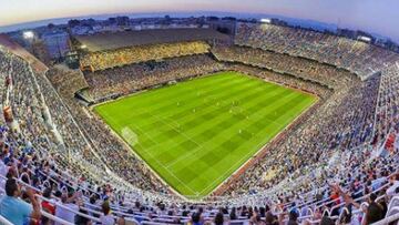Panorámica del estadio de Mestalla.