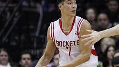Primer triple-doble de Lin
en la victoria ante los 'Cavs'