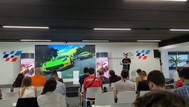 Fernando Alonso apadrina la presentación de GRID en Madrid