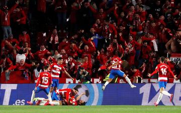 2-0. Germán celebró el segundo gol.