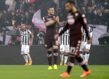 Arturo Vidal fue clave en le triunfo de Juventus, tras anotar la apertura y ceder el pase a Pirlo en el segundo gol.