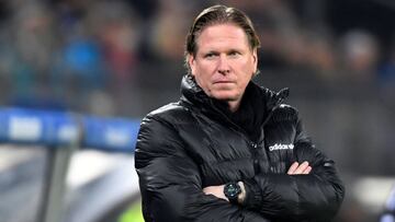Soccer Football - Bundesliga - Hamburger SV vs FC Cologne - Volksparkstadion, Hamburg, - January 20, 2018 Hamburg coach Markus Gisdol REUTERS/Fabian Bimmer DFL RULES TO LIMIT THE ONLINE USAGE DURING MATCH TIME TO 15 PICTURES PER GAME. IMAG