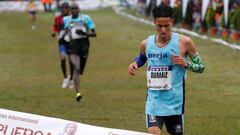 El atleta español Ouassim Oumaiz, durante una prueba de cross.