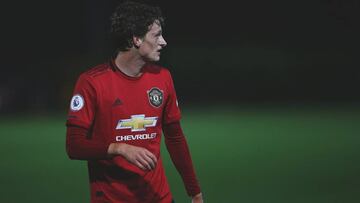 Max Taylor se estrenará con el Manchester United.