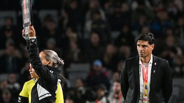 Argentina's coach German Portanova reacts on the touchline during the Australia and New Zealand 2023 Women's World Cup Group G football match between Italy and Argentina at Eden Park in Auckland on July 24, 2023. (Photo by Saeed KHAN / AFP)