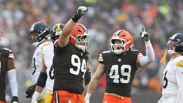 The Pittsburgh Steelers went into Cleveland needing a win to secure the AFC North title but the the Browns shut Pittsburgh down and pulled off the upset.