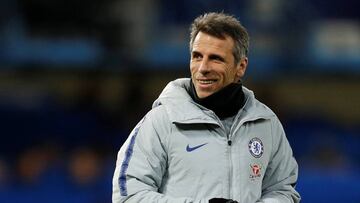 181219 Fotboll, Engelska ligacupen Soccer Football -  Carabao Cup Quarter-Final - Chelsea v AFC Bournemouth - Stamford Bridge, London, Britain - December 19, 2018  Chelsea assistant manager Gianfranco Zola before the match   REUTERS/Peter Nicholls
  &copy; Bildbyrn - COP 7 - SWEDEN ONLY