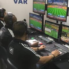 FIFA aprueba implementación del VAR en Colombia