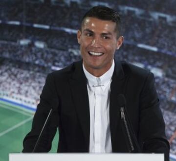 Cristiano Ronaldo será jugador blanco hasta 2021.