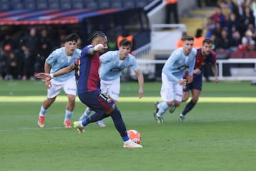El líder de la Liga remonta el partido. Del 1-3 al 4-3. No falló Raphinha, que sigue de dulce con un doblete. Zurdazo del brasileño, superando la estirada de un Guaita que le adivinó las intenciones.