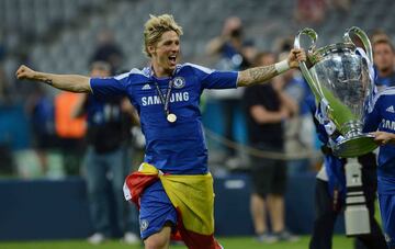 Campeón de la Champions League 2011-12 con el Chelsea. El equipo de Londres venció en la final al Bayern de Múnich en la tanda de penaltis.

