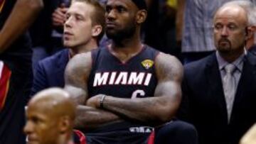 LeBron y su continuidad: "Le daré vueltas durante el verano"