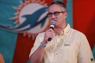 Presidente de los Miami Dolphins y del Hard Rock Stadium, complejo deportivo donde se jugará El Clásico. 