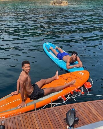 As¨ª disfrutan los futbolistas de las vacaciones de verano