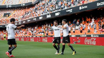 Guedes, Gay¨¤ y Carlos Soler.