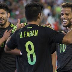 ¿Cuándo se enfrenta Marco Fabián a Vela y los Dos Santos?