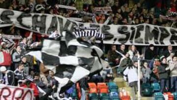 <b>HUBO COMUNIÓN. </b>La afición del Salamanca respondió el domingo, apoyando al equipo ante la Real, aunque al final no se ganara.