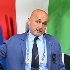 Spalletti: “Creo que fue un error no hacer cambios ante España”
