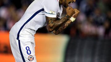 Football Soccer - Paraguay v Chile- World Cup 2018 Qualifier - Defensores del Chaco Stadium Asuncion, Paraguay- 01/09/16. Arturo Vidal of Chile celebrates after scoring against Paraguay. REUTERS/Jorge Adorno
