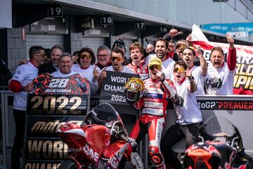 El a?o pasado lleg¨® el tercer t¨ªtulo seguido para Espa?a en Moto3 de la mano del mallorqu¨ªn, el cuarto en seis a?os, lo que demuestra el poder¨ªo espa?ol en la categor¨ªa. Guevara gan¨® en su segundo a?o, con siete victorias, y ahora vive un inicio complicado en Moto2.