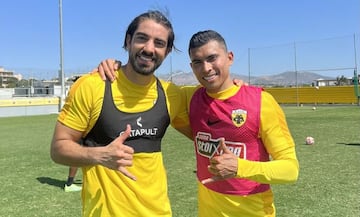 El AEK de Atenas presume a su dupla mexicana: Orbelín Pineda y Rodolfo Pizarro