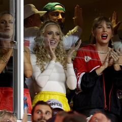 VIDEO: Taylor Swift’s evening at TNF