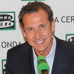 Valdano: "Zidane está más pendiente de otras cosas que de Bale..."