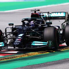 Hamilton pasa la centena