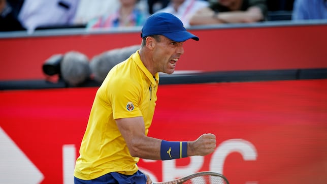 Habrá finalista español: Bautista se carga a Rune y reta a Alcaraz