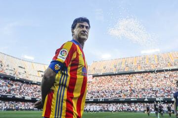 Kempes, en el partido de Leyendas.