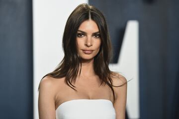 Emily Ratajkowski.