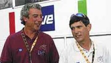 <b>LOS AGREDIDOS.</b> Antonio Urrea, cámara de TVE (a la izquierda), y el motorista Javier Cuervo.