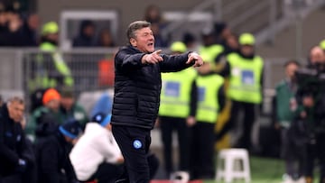 Soccer Football - Serie A - AC Milan v Napoli - San Siro, Milan, Italy - February 11, 2024 Napoli coach Walter Mazzarri REUTERS/Claudia Greco
