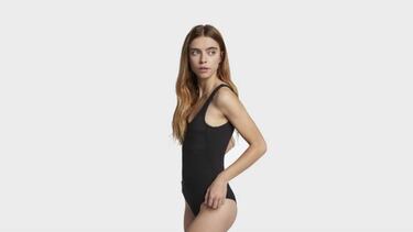 Ve a la moda tambin en la playa, ?qu se lleva este a?o?